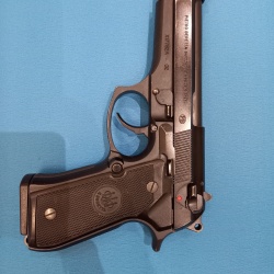 KUSURSUZ BERETTA FS92