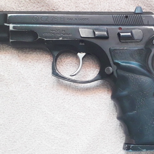 CZ 75B.. Yeni sahibini bekliyor. Fırsat ürünü.