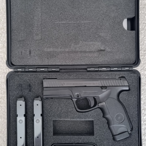 STEYR L9-A1