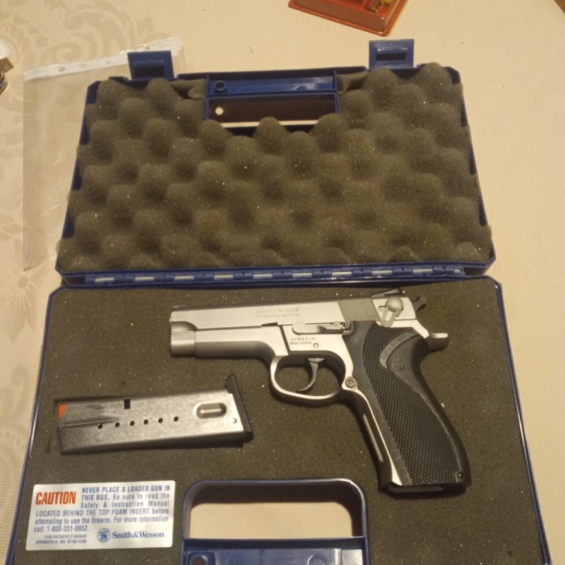 59 06 Smith wesson