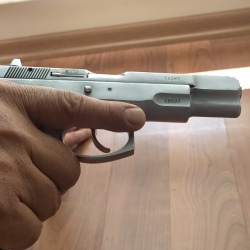 Emekli Polisten Efsane CZ 75 B