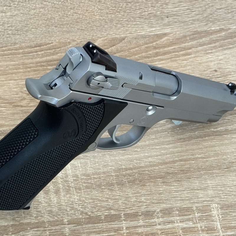 SMITH WESSON 5906 (BEYAZ HOROZ / BEYAZ TETİK)