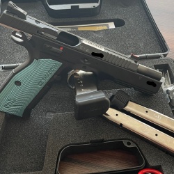 SIFIR KUTUSUNDA CZ SHADOW 2