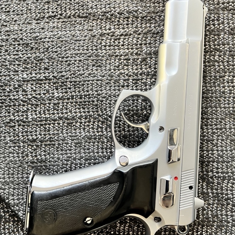Çok Temiz, Tek Elden CZ75B 93 Model