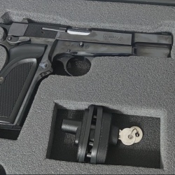Sıfır kutusunda kullanılmamış Browning 14 lü, 245 NW