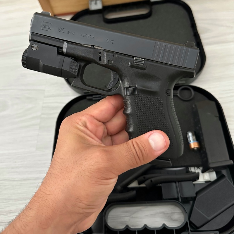 GLOCK 19C + İNFORCE APLC TAKTİK FENER + KYDEX GÖREV VE İÇ KILIFLAR