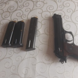 Beretta 92 F efsane