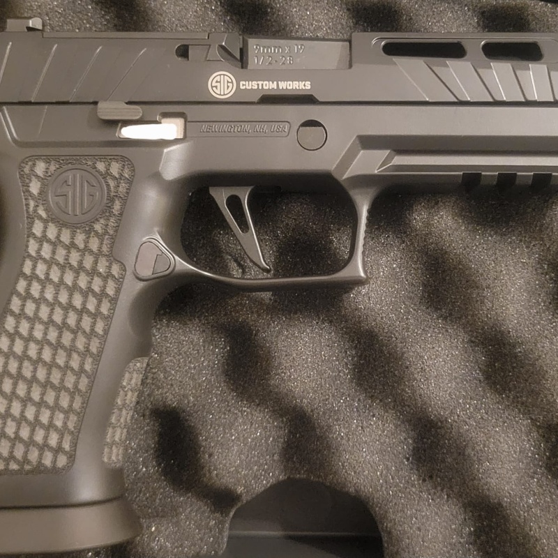 Sig Sauer P320 Spectre