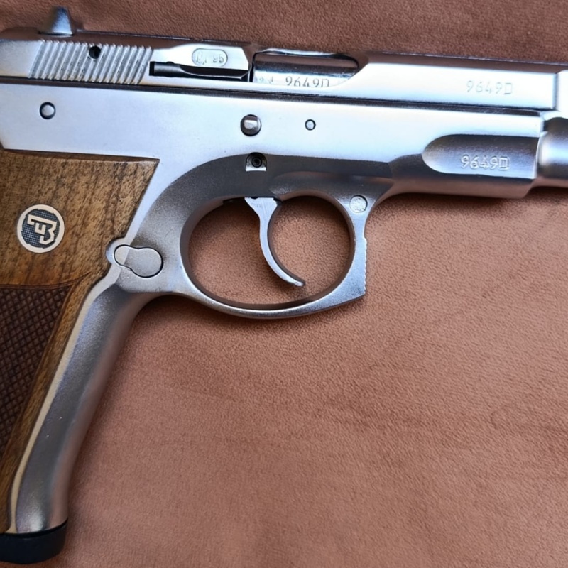 CZ75 Tabanca