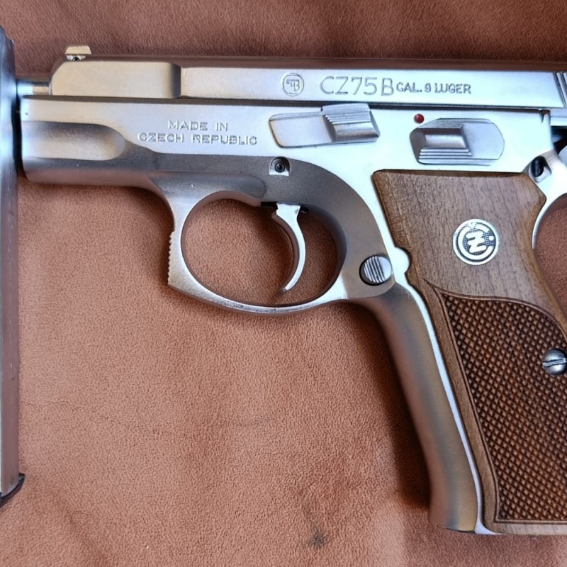 CZ75 Tabanca