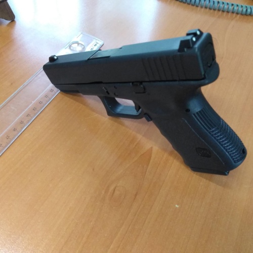 Metal yorgunluğu bulunmayan, bakımlı Glock 19