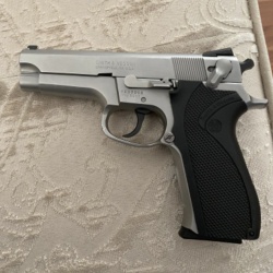 Sahibinden Temiz Smith & Wesson 5906