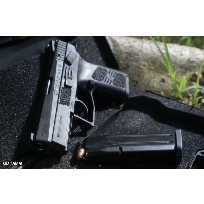 Askeri Personelden CZ 75 P07 DUTY