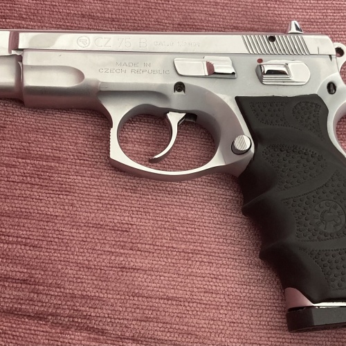 Memurdan temiz kullanılmış Cz75