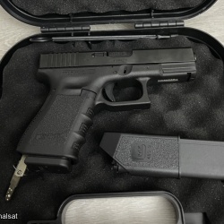 SIFIR ANAHTARLI GLOCK GEN 3 AVUSTURYA LÜTFEN ALICI DEGİLSEK RAHATSIZ ETMEYELİM