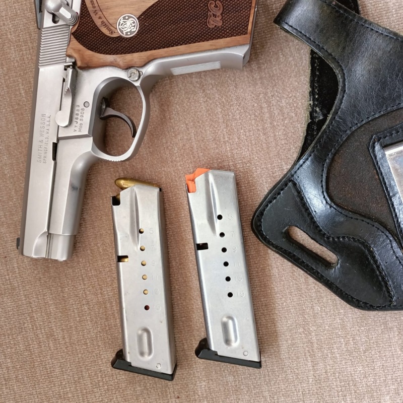 Şarjörlü Smith Wesson 5906