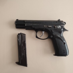 Polis Memurundan CZ75B