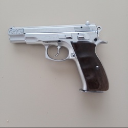 Cz