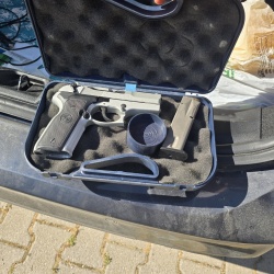 STOEGER COUGAR 8000 F Temiz
