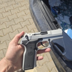 STOEGER COUGAR 8000 F Temiz