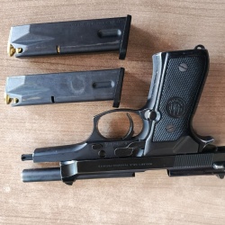 BERETTA F 92 EMEKLİ KAMU GÖREVLİSİNDEN