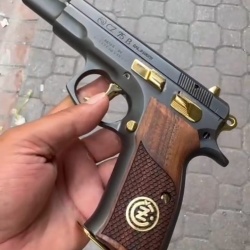 İLK SAHİBİNDEN FÜME RENK TİTANYUM ORJİNAL KAPLAMA CZ 75 B