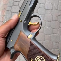 İLK SAHİBİNDEN FÜME RENK TİTANYUM ORJİNAL KAPLAMA CZ 75 B