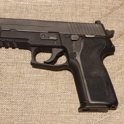 SIFIR HİÇ KULLANILMAMIŞ SİGSAUER P229