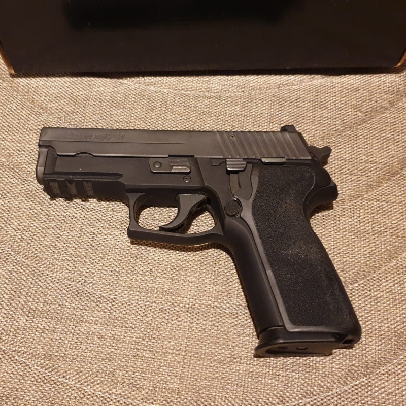 SIFIR HİÇ KULLANILMAMIŞ SİGSAUER P229