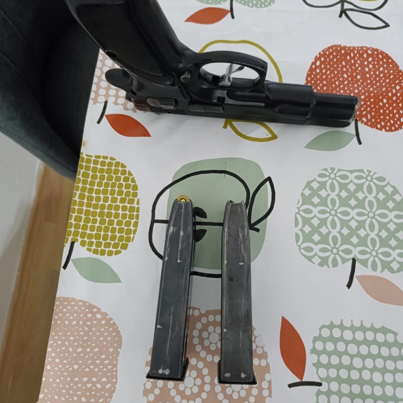 Emekli polisden cz 75
