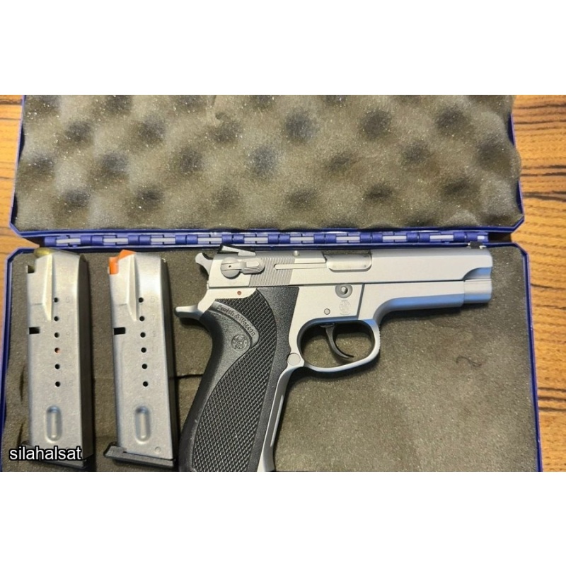 SMITH & WESSON 5906 SIFIR GİBİ
