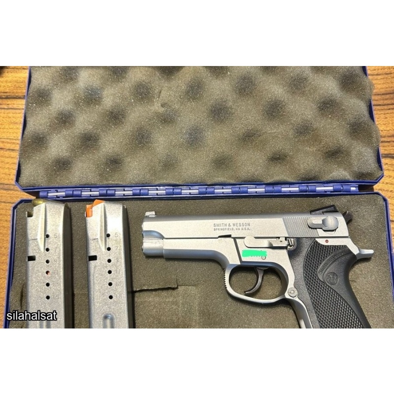 SMITH & WESSON 5906 SIFIR GİBİ